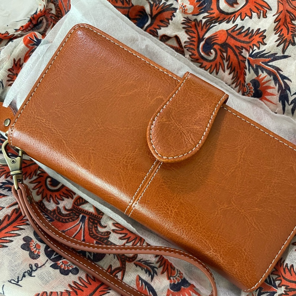Wristlet wallet combo. Brand new camel color. Perfect for fall!